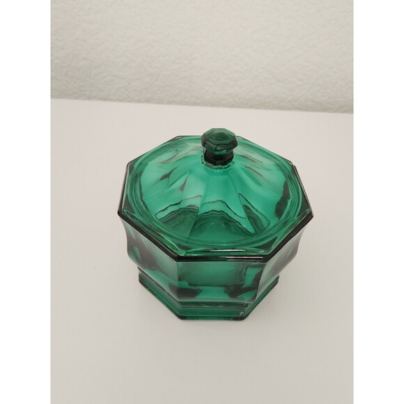 Vintage Indiana Confections Glass Candy Box Evergreen 8 Sided 5 to 6 Inch - Picture 2 of 6